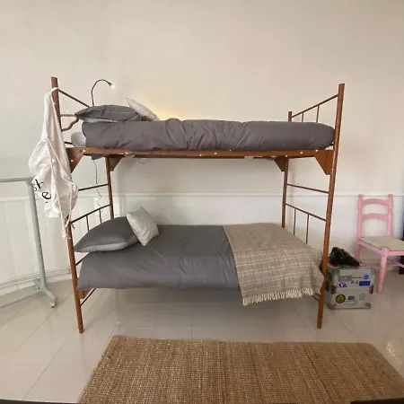 Holiday home Bunker 11 Surf House Charneca (Setubal)