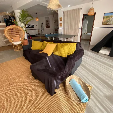 Bunker 11 Surf House *