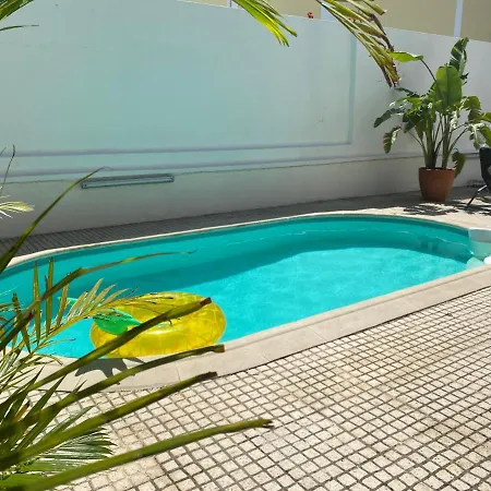 Hébergement de vacances Bunker 11 Surf House *