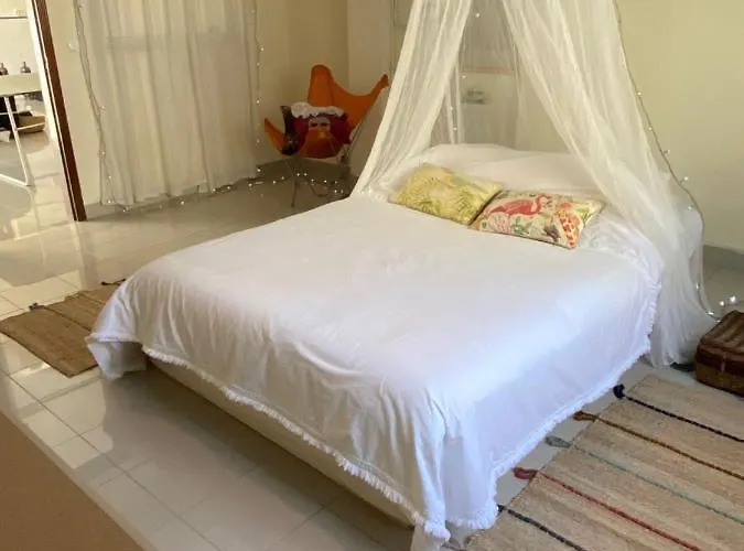 Bunker 11 Surf House Σπίτι διακοπών *