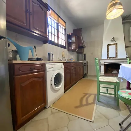 Дом отдыха Bunker 11 Surf House