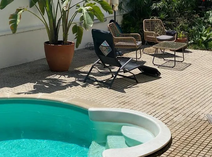 Bunker 11 Surf House Charneca (Setubal)